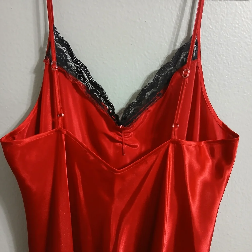 Elegant Red‎ Satin Nightgown with Lace Trim
